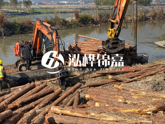湖南松木樁批發(fā)廠家-5米松木樁批發(fā)1000根有優(yōu)惠嗎？